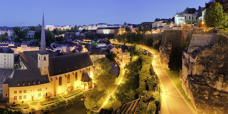 800px-Luxembourg_City_Night_Wikimedia_Commons